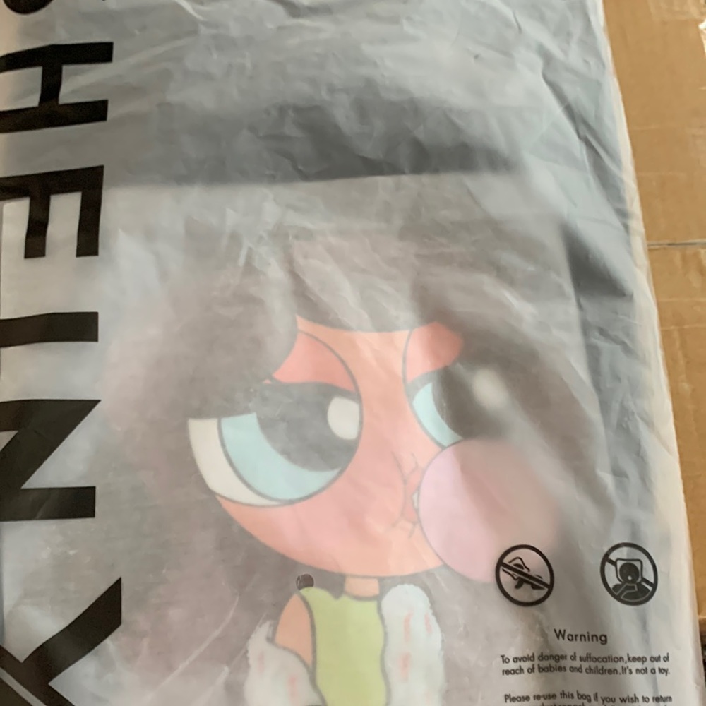 Tay Mills Drop Shoulder Figure Pattern Crop top